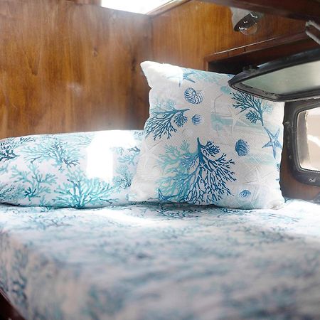 Aloha Jak'S Boat อาลัสซิโอ ภายนอก รูปภาพ