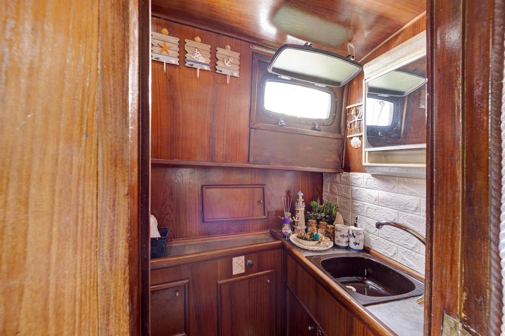 Aloha Jak'S Boat อาลัสซิโอ ภายนอก รูปภาพ