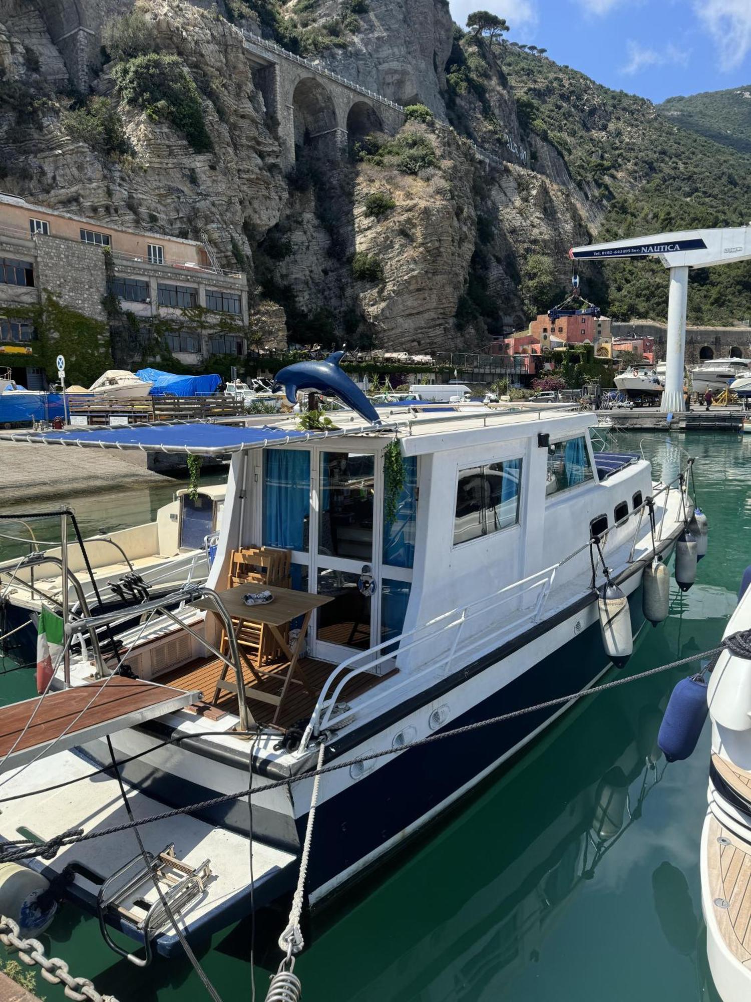 Aloha Jak'S Boat อาลัสซิโอ ภายนอก รูปภาพ