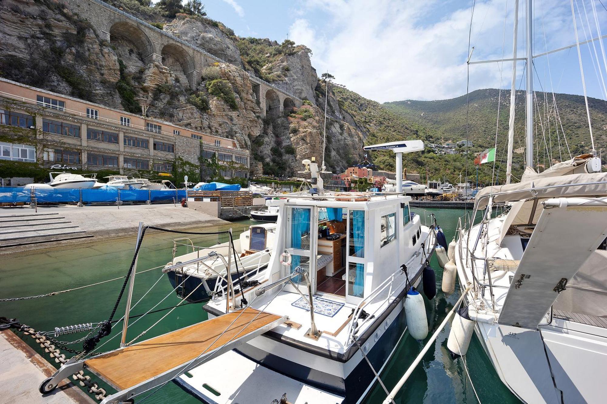 Aloha Jak'S Boat อาลัสซิโอ ภายนอก รูปภาพ